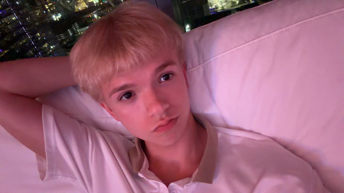 noahxryder's tweet photo. am i kissable? https://t.co/LMKP9i9Jr8