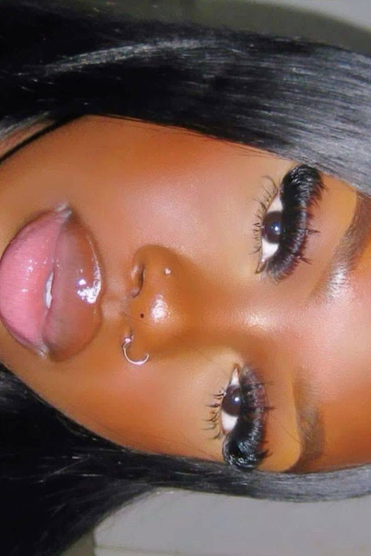 favscorpioooo's tweet photo. The Brown and pink lip combo will forever be my favorite 🫦 https://t.co/n2NEgLYG0T