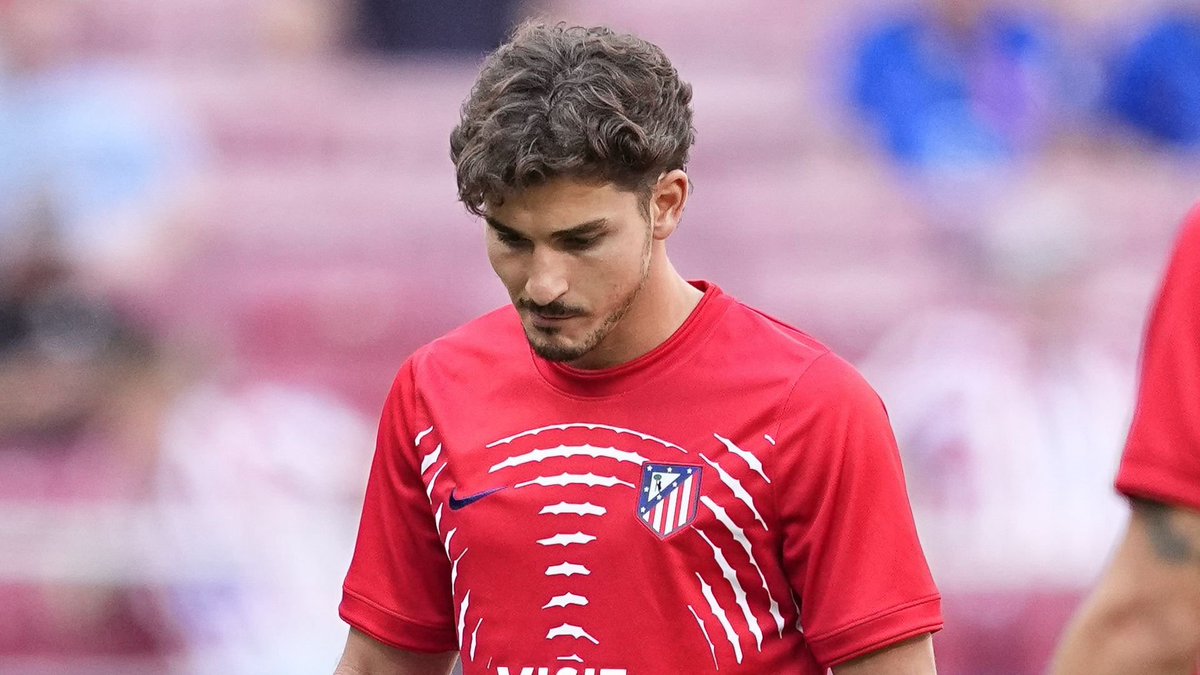 RadioestadioN's tweet photo. Diego Godín

"A día de hoy lo de Julián y Griezmann no se parece en nada"

"Creo que Julián se equivocó y el enfado de la afición es normal" 

"Ahora tendrá que apechugar y tener buenos gestos con la afición porque las heridas no sanan rápidamente" https://t.co/Ka1PqSUyw8