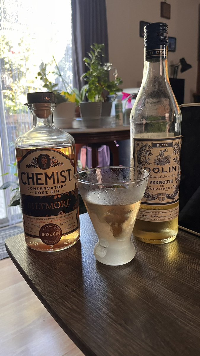 LanceMclendon's tweet photo. Shaken not stirred https://t.co/E6HRB6Jhf9