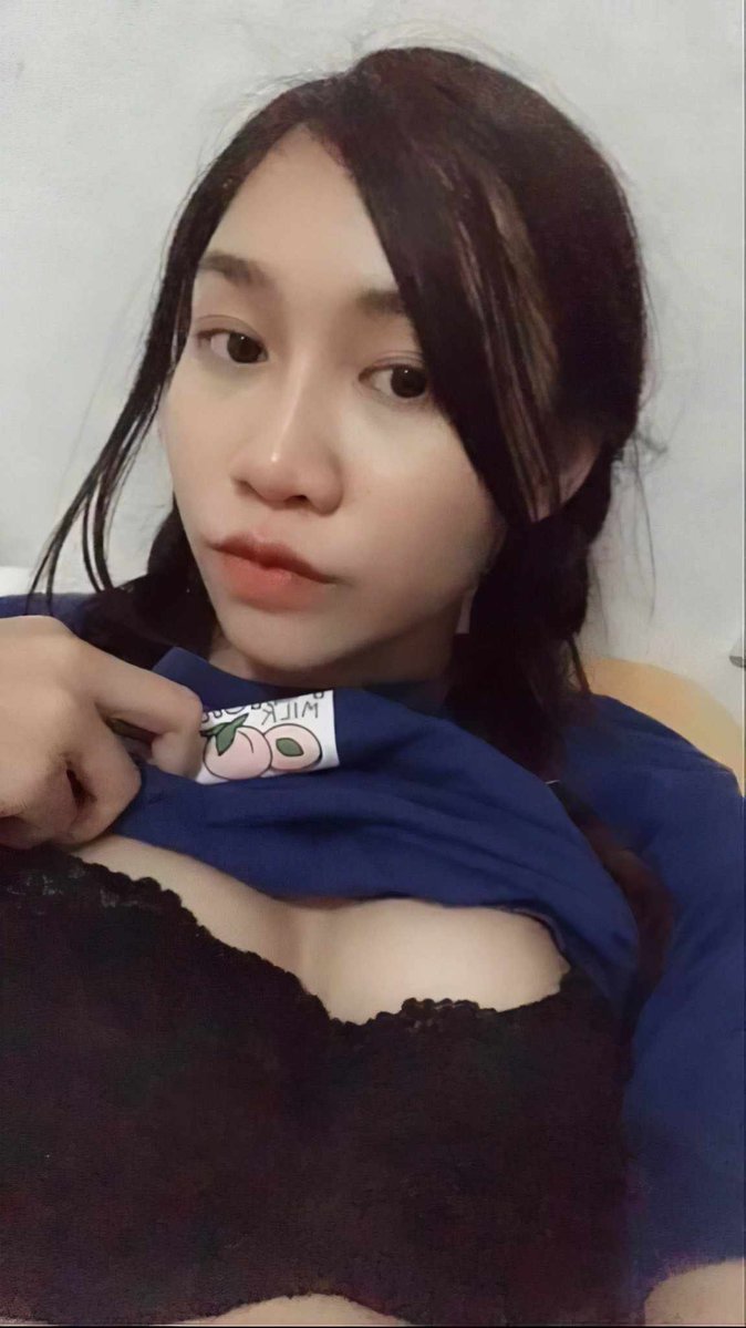 GeeNaazaa's tweet photo. หาFWBฟิวแฟนนัดประจำ1คน 
อยากคุยรู้จัก fwb ก้สนุนแอ้คล่อคก่อนน้า
เข้าแอคล็อค=ตอบDmคุย+นัด
 #fwbกทม#fwbกรุงเทพ#เรียลหญิง#เรียลทำงาน#rtxxdm https://t.co/D3HmUBqAuH