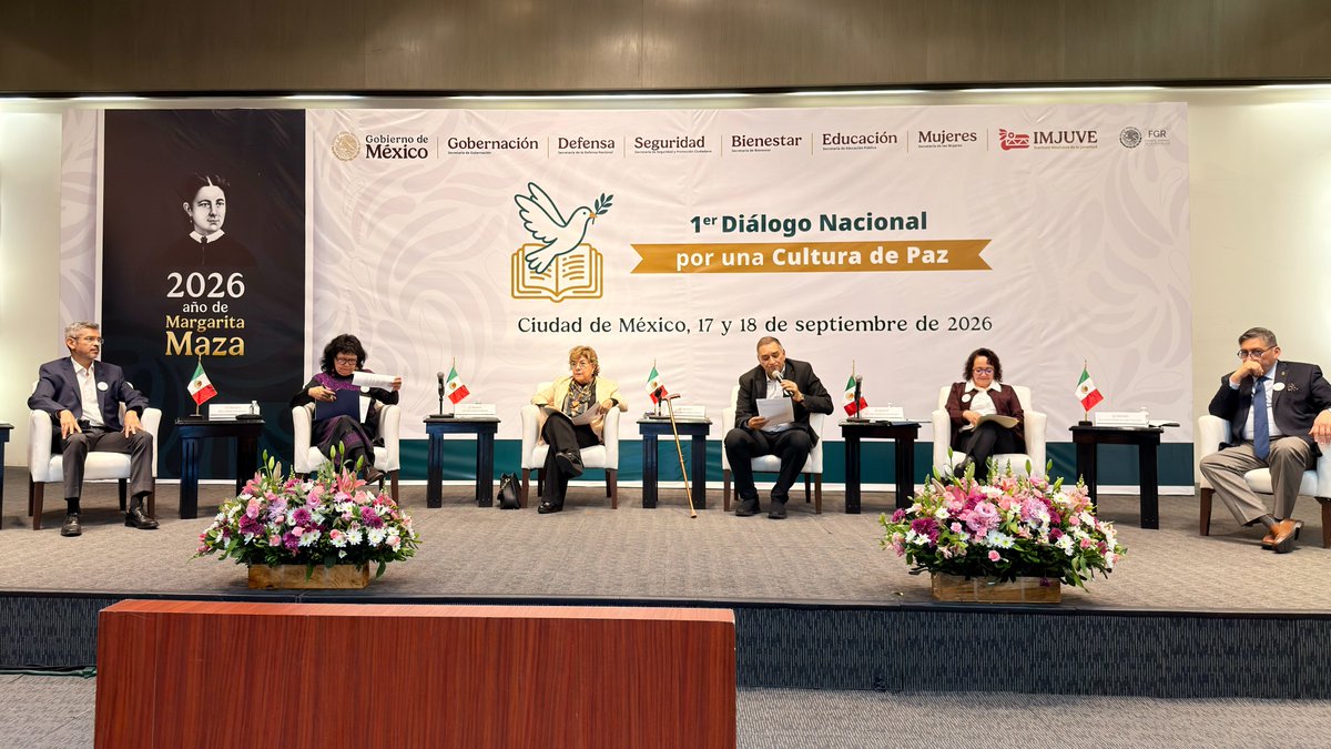 RocioBarcenaM's tweet photo. Durante el 1er Diálogo Nacional por una #CulturaDePaz, participamos en el eje “Educación para la Paz y no Violencia”, donde reflexionamos sobre la importancia de promover espacios educativos basados en el respeto, la inclusión y el diálogo. @rosaicela_ @Claudiashein @SEGOB_mx https://t.co/KnhPf4NQzC