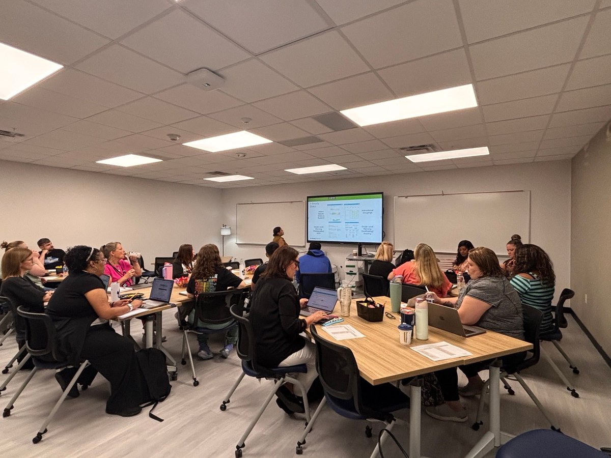 CreekValleyMS's tweet photo. Our ELA, Math &amp; SDI teachers spent the morning learning how to use i-Ready data to inform instruction, empower students to reflect on their own data, and set meaningful goals! Learning together to better support our Wildcats! 💙 #bettertogether #prideinside https://t.co/Rr44bruicR