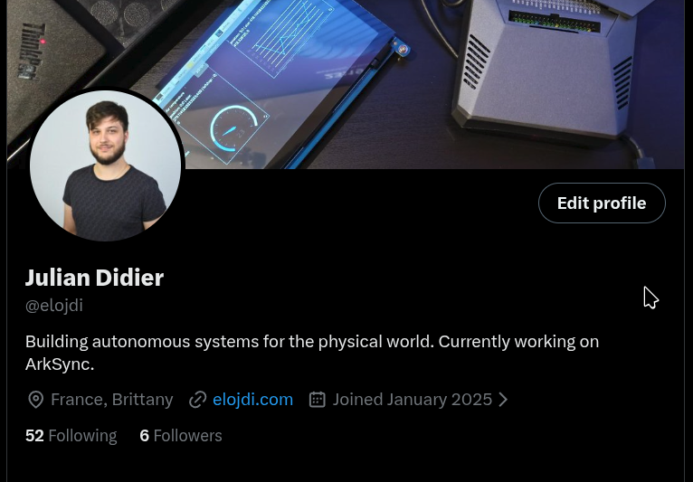 elojdi's tweet photo. Social proof! I don't even have much hair left, so you can trust me. Need to update this pic. https://t.co/GDtRsqJo4k