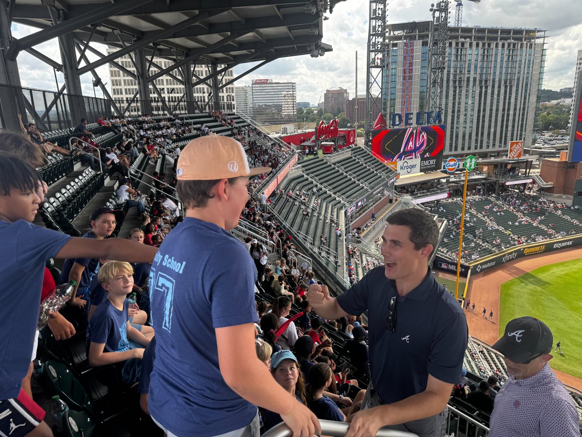 trinityatl's tweet photo. Last week, our Sixth Graders headed to Truist Park for a fun day at the ballpark, and they got an extra-special visit from Trinity alum Wiley Ballard ’06! 
#Trinity75 #TrinityAlumni #ThrowbackThursday #TrinityTigers #Braves https://t.co/bmHc5gLiAS