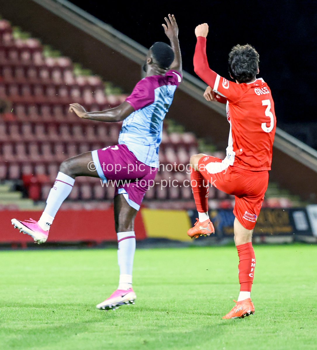 toppiccouk's tweet photo. (1/3) @khfcofficial 1 v 0 @GatesheadFC in the @NL_Enterprise on 16/9/26 #freelance #sports #photographer all images copyright #getintouch for use, prints, event booking - https://t.co/V4TnZJBnD3 https://t.co/5nWJPCd4D9