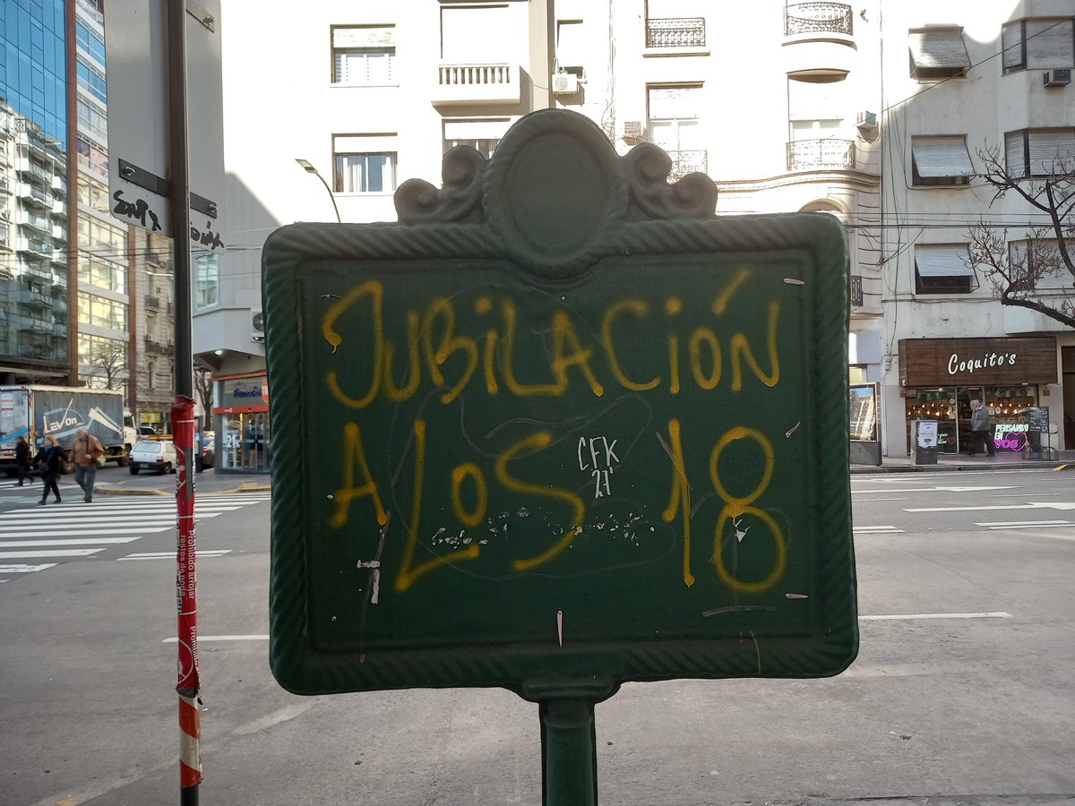 craspyyyy's tweet photo. las calles hablan https://t.co/qik6wdykzk