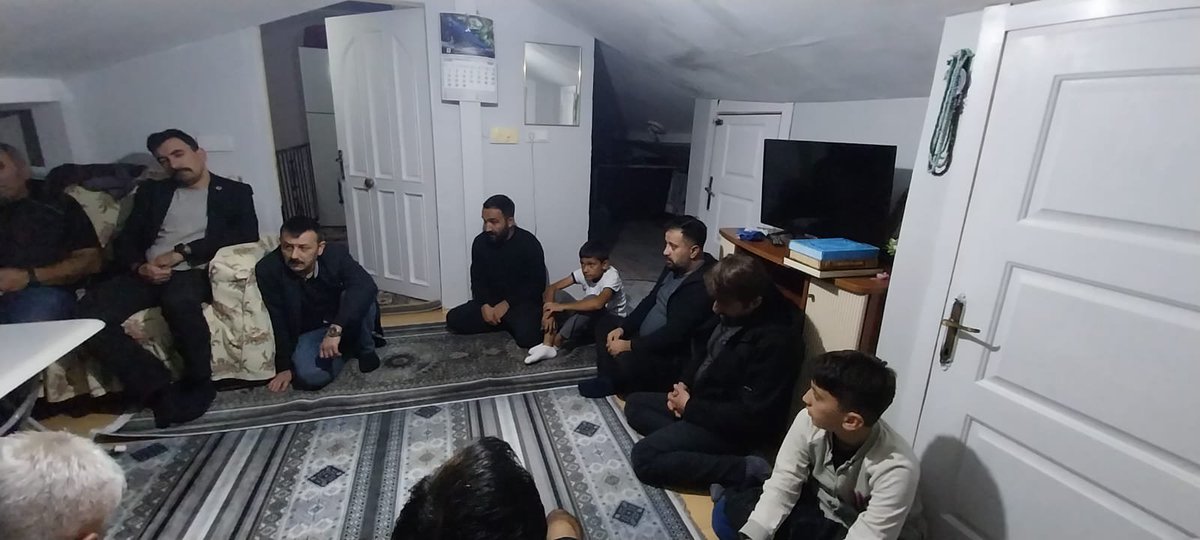 Nesildennesileb's tweet photo. Her Perşembe Gerçekleştirdiğimiz Kuran-ı Kerim Tilavetini Başta Peygamber Efendimiz Hz. Muhammed (s.a.v) in Aziz Ruhuna, Şehit Er Ziyar Koparan,Rahmetli Mehmet Ünal ve Sene-i Devriyesi Olan Rahmetli Saadettin Fişek ve https://t.co/wOHBQlvsXE