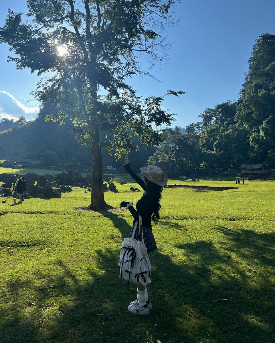 kasundst's tweet photo. Hey there! 🌞 Just wanted to say, no matter what yesterday was, today is a fresh start. 🌸
IiXq https://t.co/qN5L5wXY3D
