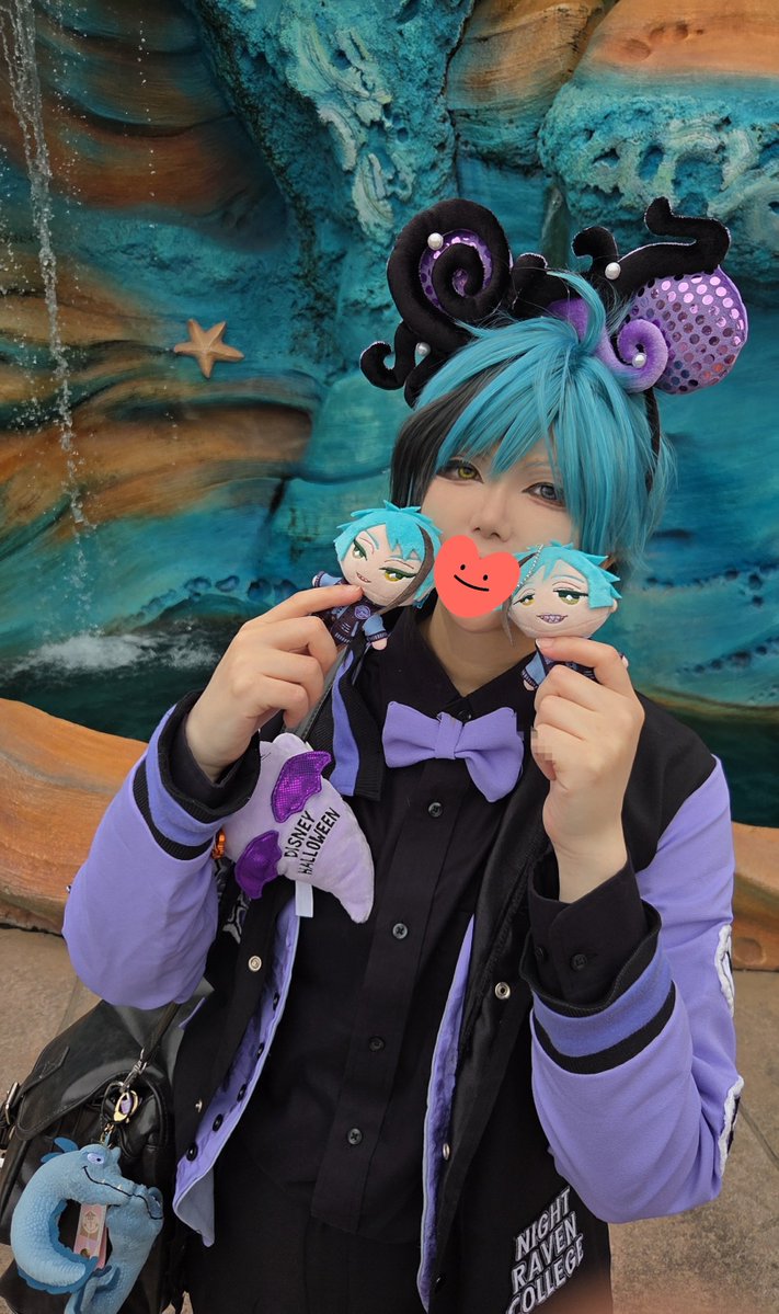 KRikuKZ's tweet photo. 沢山色々撮って貰った☺️
去年失敗して今年リベンジだから、ちゃんとフロ🦈に少しでもいいから見えてれば嬉しい。

 #Dハロ2026 #DハロTwst仮装 https://t.co/BqVAtHa4Dy