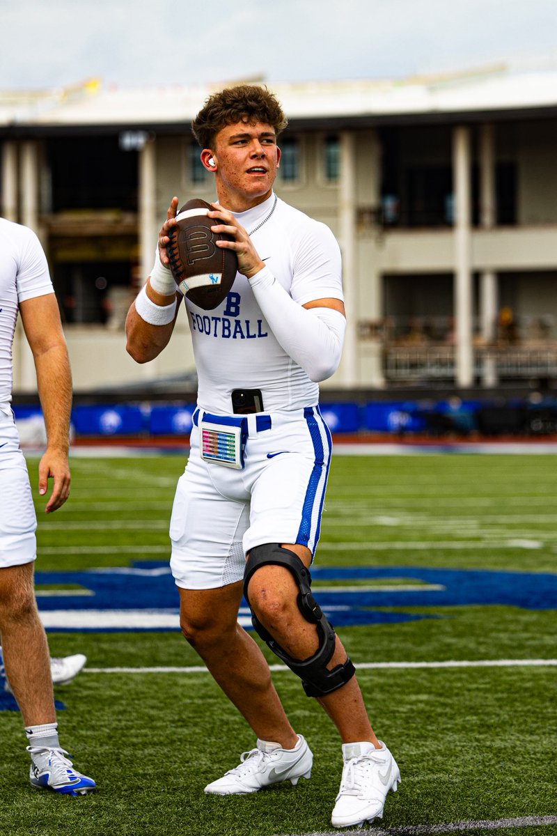 Kaeden_Satsky's tweet photo. Game day tonight at 7 at Cedar Park. I’m beyond blessed to say that I have been named the starting quarterback for tonight.
#AGTG
#recruittheu https://t.co/XxYp5DjR6u