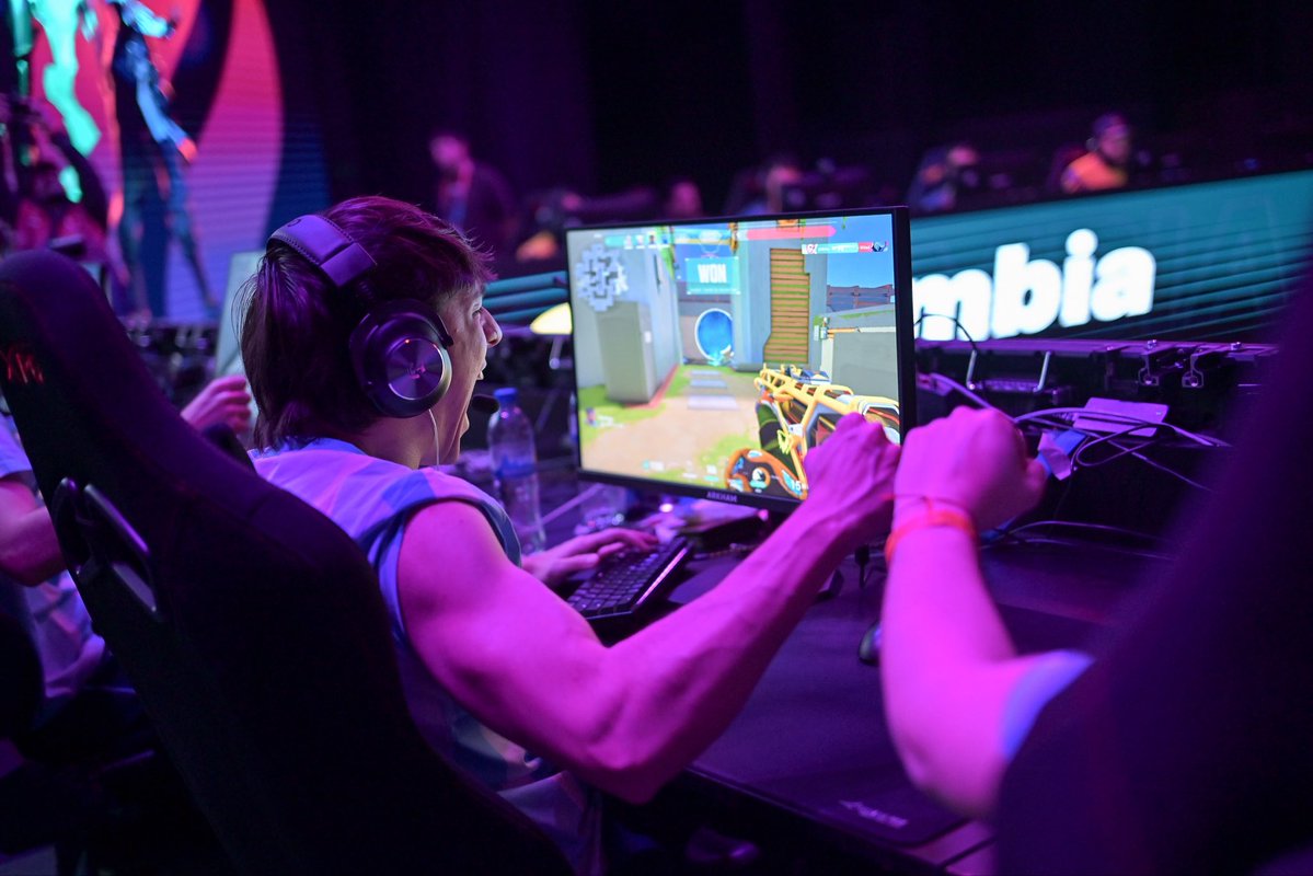 rusofps_'s tweet photo. 🚨 LFT - F/A 🚨

Mi contrato con @UniversityWarG terminó y tengo total disponibilidad para tryouts/propuestas.

Me gustaría priorizar jugar Neon, pero estoy abierto a volver a mi rol principal como centinela.

Cualquier cosa MD 📩 https://t.co/iR2ou8w7Mn