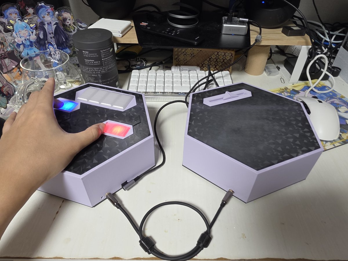 HPsiEPsi_'s tweet photo. In Falsus Controller v1.0 完成！！！！！

Split design was a good choice
#infalsus https://t.co/i56xLTbBgL