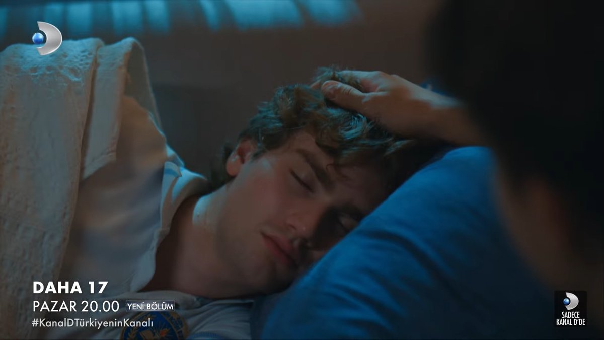 A_StarsandSeas's tweet photo. aras putting a blanket on teo and stroking his hair... i cant believe i'm getting served from all fronts wth

#daha17 https://t.co/jK3N51qKXx