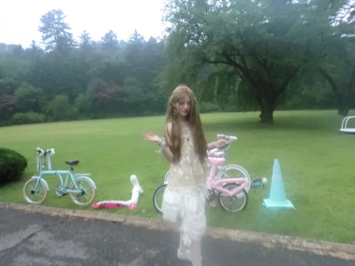 l3ubbls's tweet photo. oh i’ll like you era i still think about you. https://t.co/s1n15z1sF3