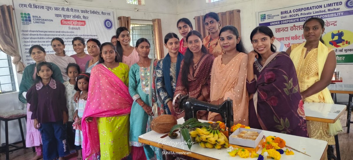 gssmp_org's tweet photo. हुनर, मेहनत और आत्मनिर्भरता को नमन!

मैहर के खेरवाकला और सडेरा सिलाई सेंटर में विश्वकर्मा पूजा का आयोजन किया गया। सेंटर व मशीनों की साफ-सफाई, पूजा-अर्चना और प्रसाद वितरण के साथ यह दिन मेहनत और कौशल के सम्मान का उत्सव बना।

#विश्वकर्मा_पूजा #SkillDevelopment #GramSudharSamiti https://t.co/rSK3AXE0H5