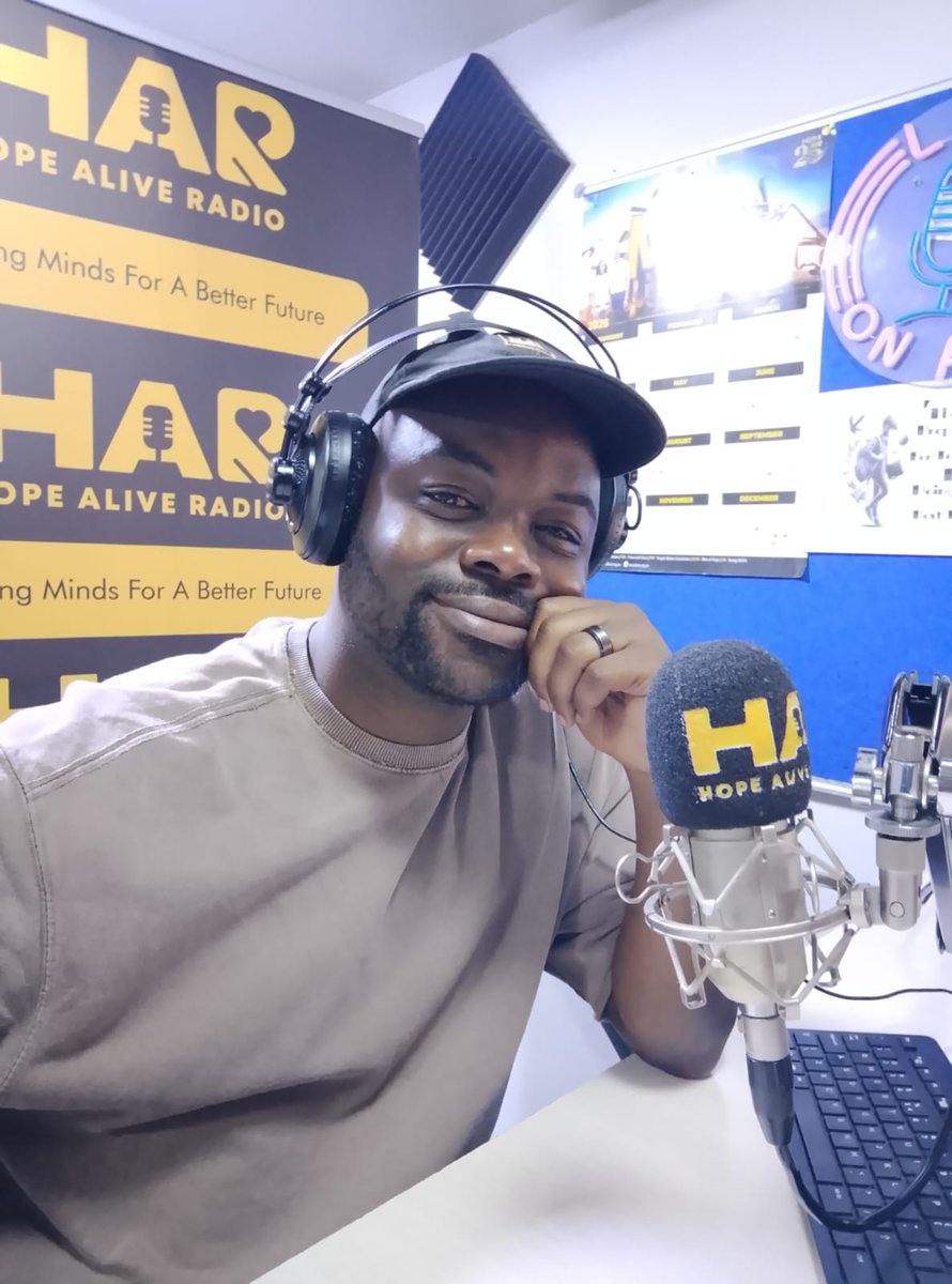 HopeAlive_Radio's tweet photo. 🌙🎙️THE LINK with Motha KaMtshali is on!

Tonight we ask: “When you look at what’s happening in Ekurhuleni right now, what’s going through your mind?”🤔

 Join the conversation.🎧🗣️ https://t.co/yVxWYpqncT

#TheLink #HopeAliveRadio #Ekurhuleni #JoinTheConversation #Radio https://t.co/Hz0etuxE02