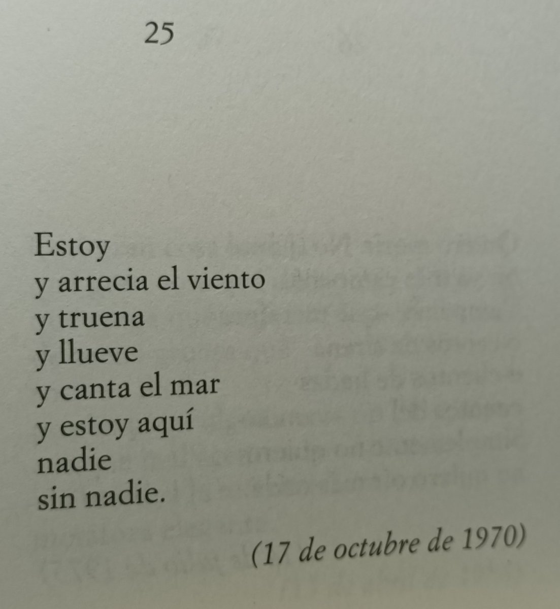DelgadoHolgado's tweet photo. Idea Vilariño, poeta uruguaya, 1920-2009. https://t.co/gKouZFrhrx