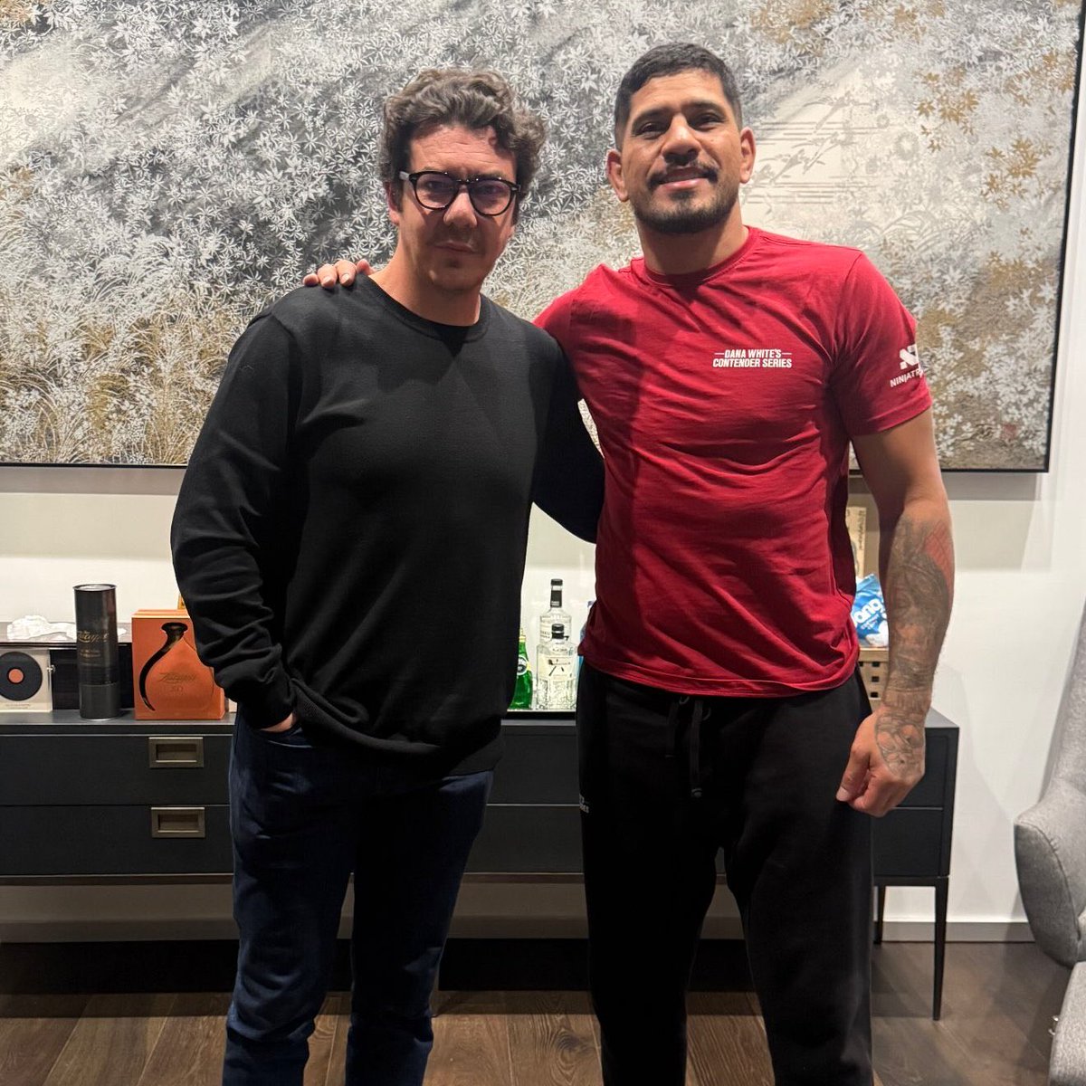 MMArena_'s tweet photo. 🚨 ON DIRAIT QUE TOUT S’ACCÉLÈRE DANS LA CATÉGORIE POIDS LOURD ! 👀

Gane, Pereira, Pavlovich et Volkov semblent tous avoir des infos sur leur prochain combat ⏳

Mini tournoi en perspective ? https://t.co/OOvdMcnlDc
