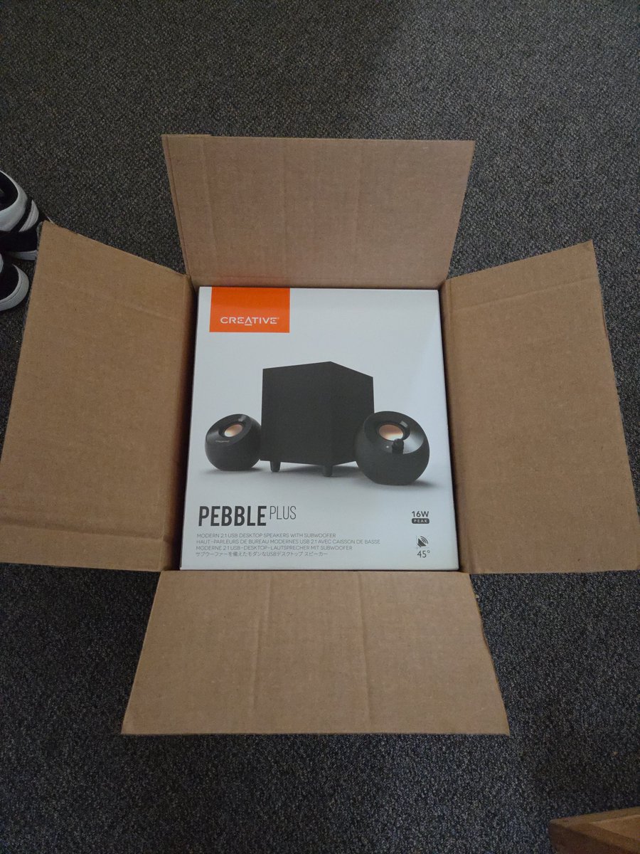 toastyZR1's tweet photo. downstairs neighbors are gonna HATE this https://t.co/20i7EIXDG7