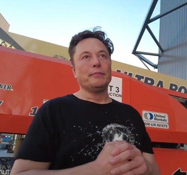 PrivateChatfx's tweet photo. Be honest.
Public opinion is shifting against Elon in some circles. Are you still with him?

A. Yes
B. No https://t.co/5TnwR4Uq2y