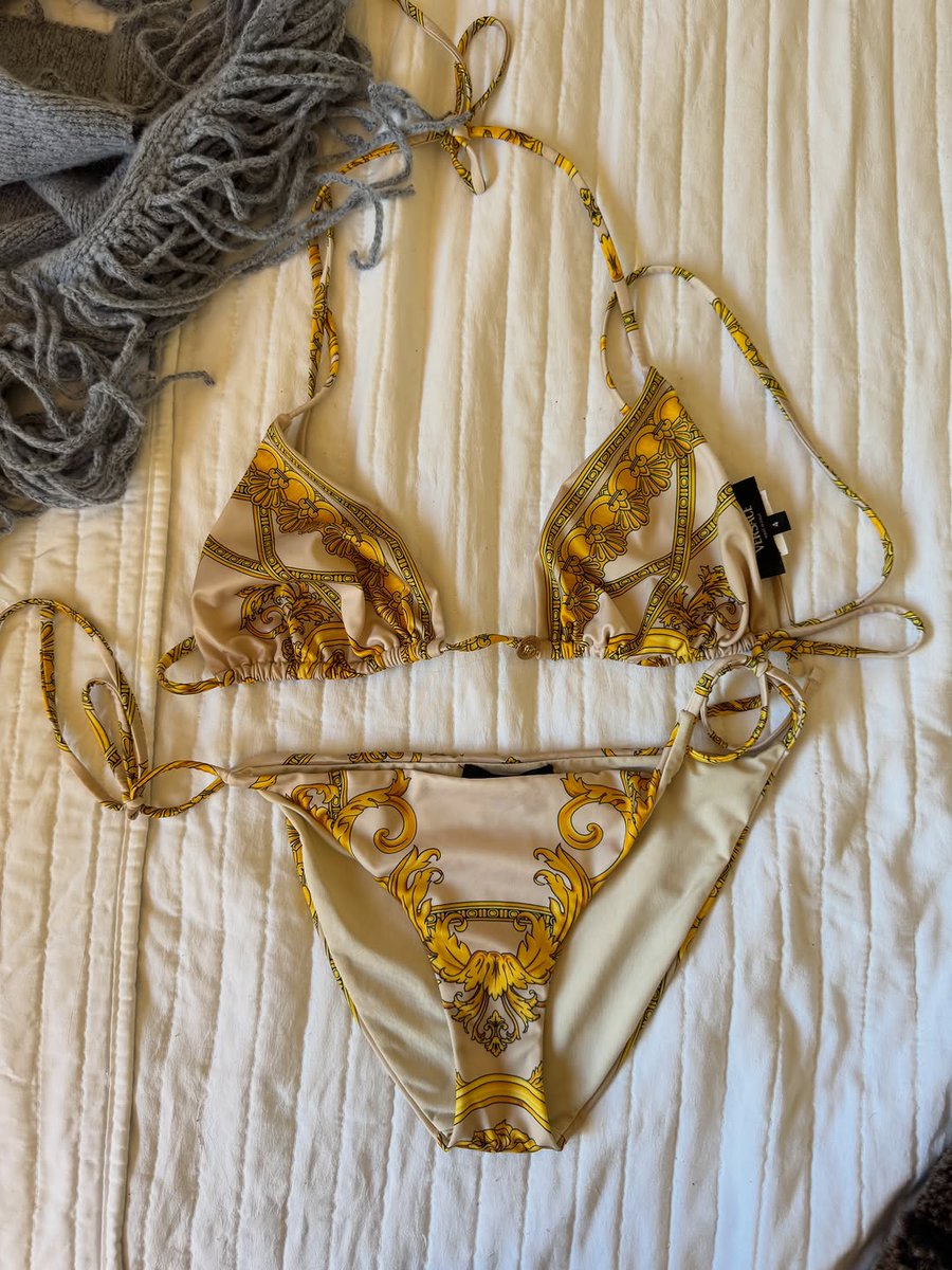 kemminnick's tweet photo. Yay!! So practicing manifesting here or as I like yo call it: The Great Rubik’s Cube in the Sky, aligning yourself with God’s will. Wished to find my 20M view Versace bikini bottoms and voila. Keep manifesting!  losing stuff when traveling… now where... https://t.co/WWVLh2Xspg