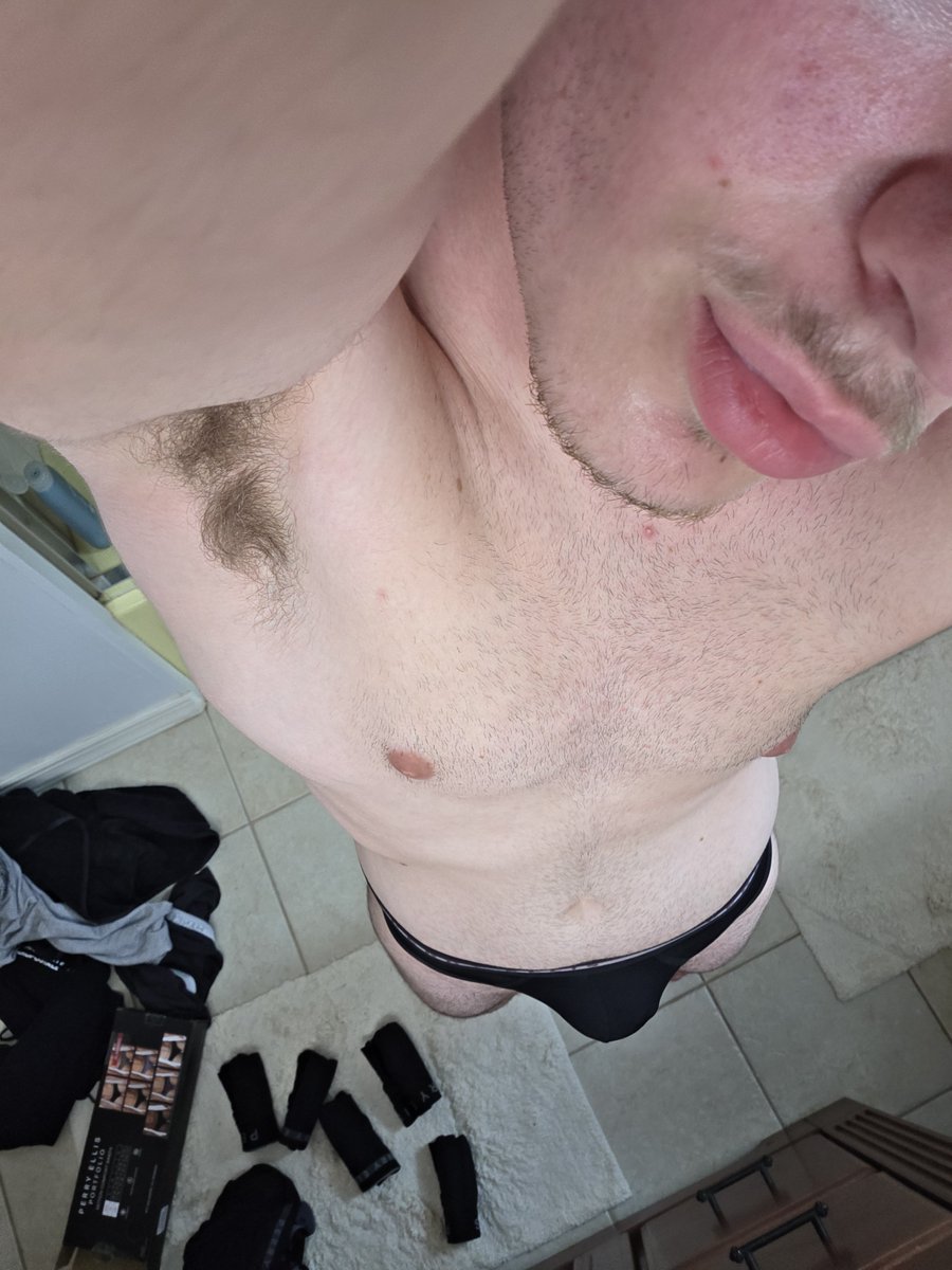 _Jakefr's tweet photo. I hope you like the view😉
#boy #gooner #edging #posing #armpit #sweaty #gooner #goon #bro https://t.co/3W0SBZd9kD