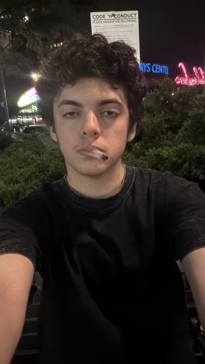 itselijahxoxo's tweet photo. Have you ever met an alternative #tboy with a big #tdick ?
#alternative #bottomgrowth #ftm #horny #boner #suckmydick #domdaddy #nerdybuffguy #nsfwtwt #nyc https://t.co/uLJkxQSXkV