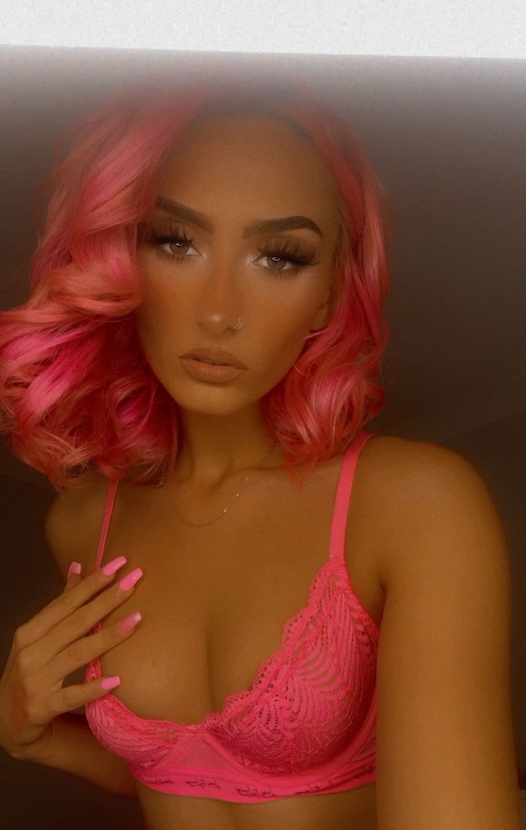 macylots_'s tweet photo. Pretty girls get paid. https://t.co/qyPCcAe47L