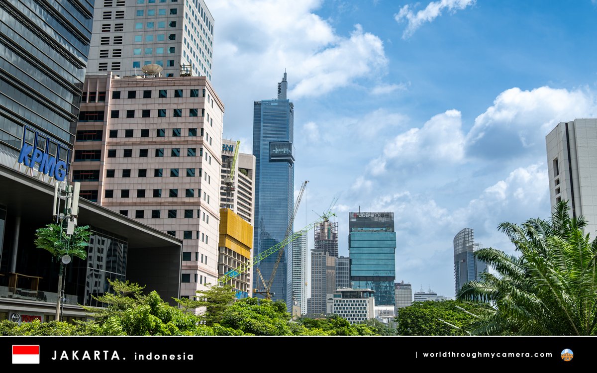TheWorldCamera's tweet photo. 🇮🇩 Jakarta, Indonesia

An emerging skyline in Jakarta. The tall blue building (Autograph Tower) is the tallest building in the Southern Hemisphere.

#Jakarta #Indonesia #Skyline #Megacity https://t.co/IESnRQDuFw