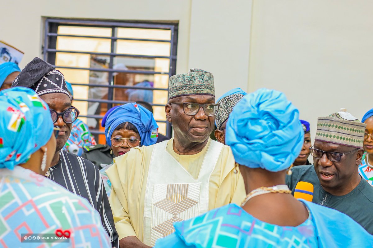ogb_visuals's tweet photo. @RealAARahman @NanaShettimaAmb @KwasuOfficial (Wife of the Vice President, representing the First Lady of Nigeria), Executive Governor of Kwara State and Sardauna of Ilorin, alongside  and Her Excellency Ambassador Olufolake AbdulRazaq (First Lady of Kwara State).

@statehouse_Fl  | @RealAARahman  |@kujarima https://t.co/oYh6at1Z4B