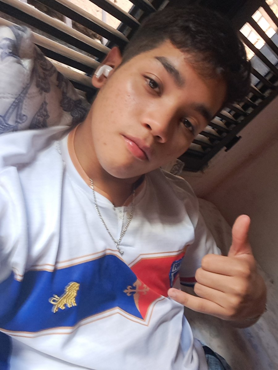 dav_yd8's tweet photo. Boa tarde🦁 https://t.co/byNsBW0CeY