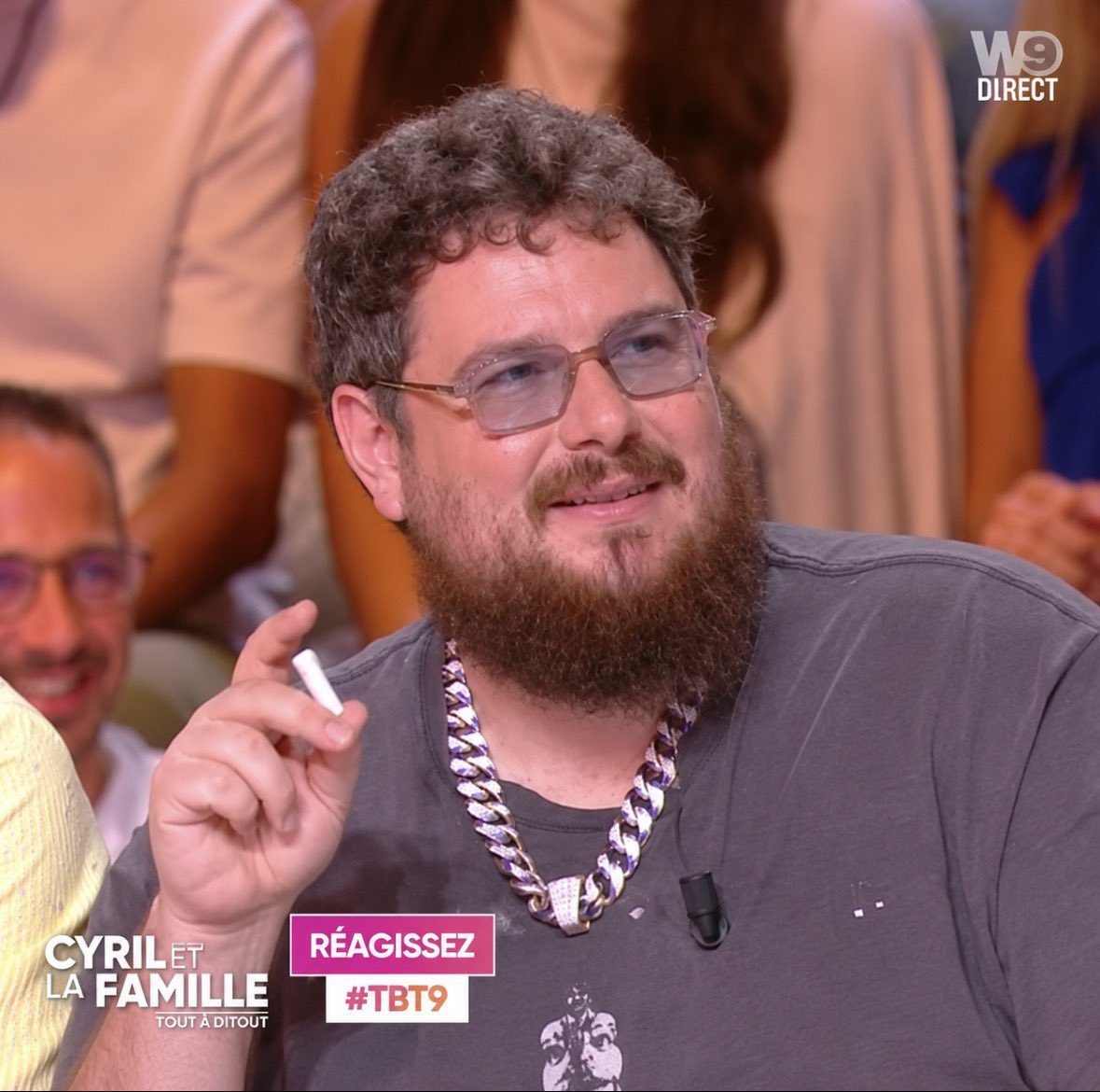 FrenchRapUS's tweet photo. 🚨 LE MILLIARDAIRE MC PAO FAIT DES RÉVÉLATIONS SUR LE STREAMER ANYME !

Il affirme que ce sont Anyme et son équipe qui l’auraient contacté pour effectuer un énorme don au ZEVENT, et non l’inverse ❌

Tout était prévu à l’avance : l’appel en live, le montant du don et son intervention lors de l’événement.

Il lui reproche de lui avoir tourné le dos dès que la polémique autour de lui a commencé à prendre de l’ampleur sur les réseaux sociaux.
