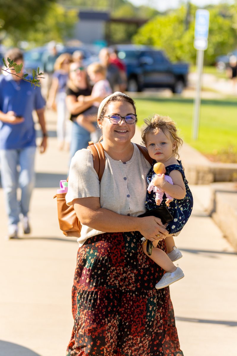 3CircleChurch's tweet photo. Can't wait to see your smiling face this Sunday!

🕖⁣ 8:00, 9:30, &amp; 11:15A
📍 10274 AL-104, Fairhope, AL
🔗 https://t.co/5SEfHVzHQV https://t.co/AI3EqgnGeo