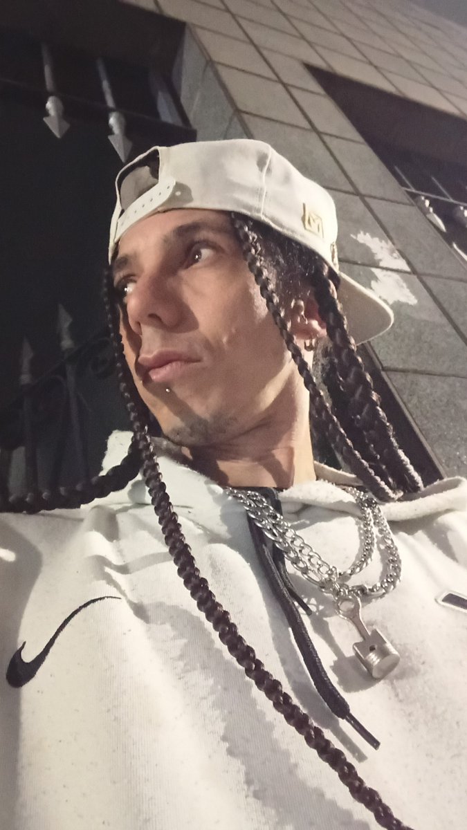 SlimduRAP's tweet photo. A causa é justa ainda é pelo RAP, por justiça,  quanto vocês quer carai pra honrar a camisa?! https://t.co/2Fnrso3avK