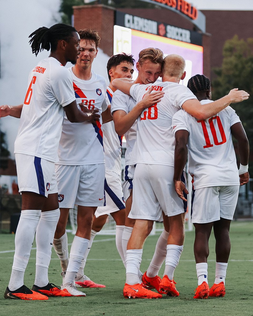 ClemsonTigers's tweet photo. Through seven matches, @ClemsonMSoccer has already scored 19 goals this season! 👏⚽️ https://t.co/LhlE6sbakF