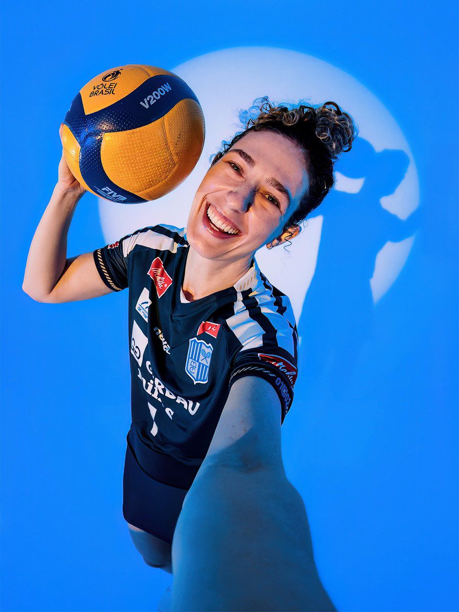 MinasTenisClube's tweet photo. Se o aplicativo travar, vocês já sabem: não foi bug, foi excesso de beleza passando pela sua timeline. ✨😮‍💨

#GerdauMinas #MinasTênisClube #Vôlei #CBClubes https://t.co/sa4MBwwwwJ