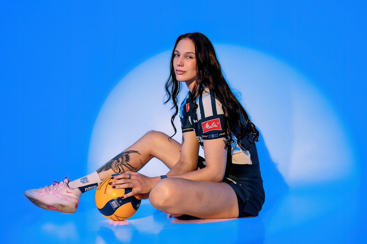MinasTenisClube's tweet photo. Se o aplicativo travar, vocês já sabem: não foi bug, foi excesso de beleza passando pela sua timeline. ✨😮‍💨

#GerdauMinas #MinasTênisClube #Vôlei #CBClubes https://t.co/sa4MBwwwwJ