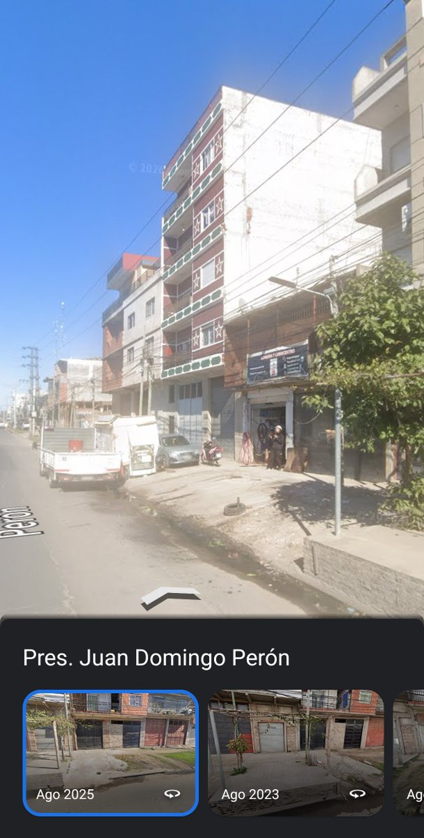 indomius_'s tweet photo. Aca se termina el cuento que los bolivianos viene a hacer villas, más de 10 años de diferencia, ellos construyen negocios y mejoran el barrio, anda con tu xenofobia a otro lado... https://t.co/vtEVYj5QUJ