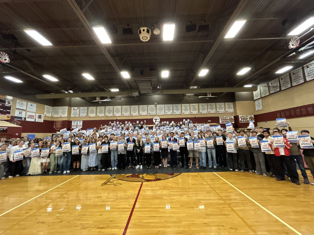 NikkelleHudak's tweet photo. 500+ OUTSTANDING high school students attended the @TPUSA Club America Tour Stop at Nampa Christian School this morning! 🔥 

@MrsErikaKirk delivered a powerful message to this generation of America First leaders. The future is bright! 🇺🇸 https://t.co/RaYv2uJG73