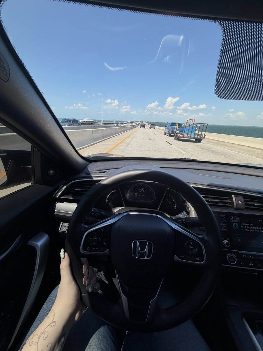 xokomplex's tweet photo. After years of beaters and hand me downs, i worked hard af to earn myself a little honda civic coupe. She's sooo beautiful 🥺❤️ https://t.co/6TDR0nhuJH