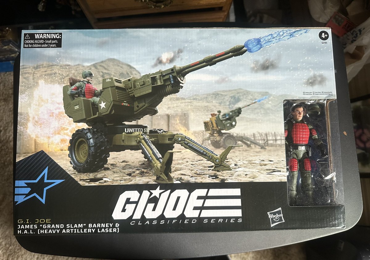 Gi_Pony_G4's tweet photo. By celestia golden butt I have not gotten the snow cat or the triple-t assemble yet this thing comes in! This is Going be heck of a weekend. #gijoeclassified #hasbro https://t.co/7WBksXgqvz