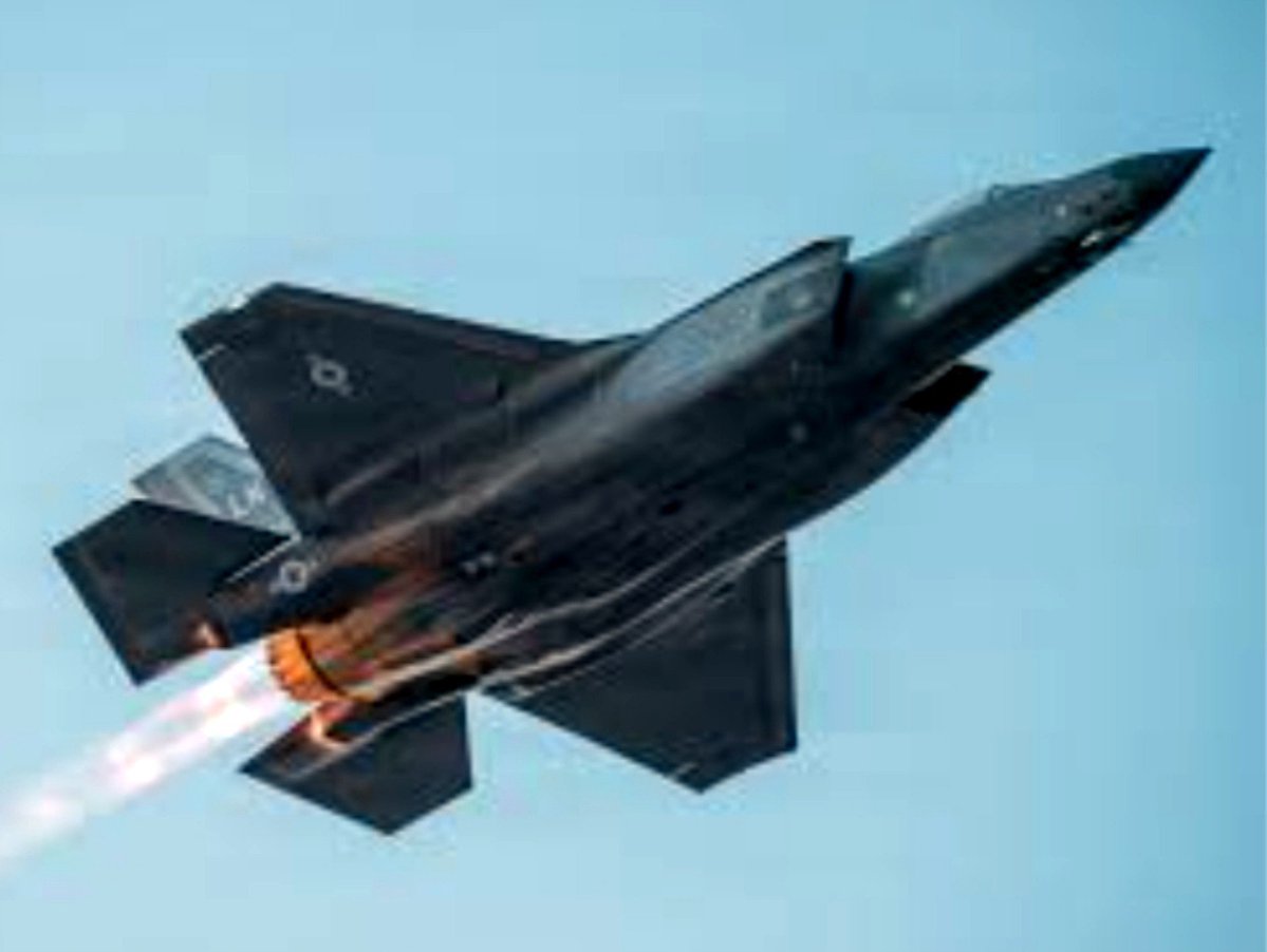 RaymondFHakim's tweet photo. 🚨تأكد الخبر رسميًا 

📍الخارجية الأميركية :
تمت الموافقة على بيع مقاتلات إف 35 لايتنينغ 2 إلى السعودية 

الغضب الساطع آتٍ🔥 https://t.co/o0BjJwvnqc