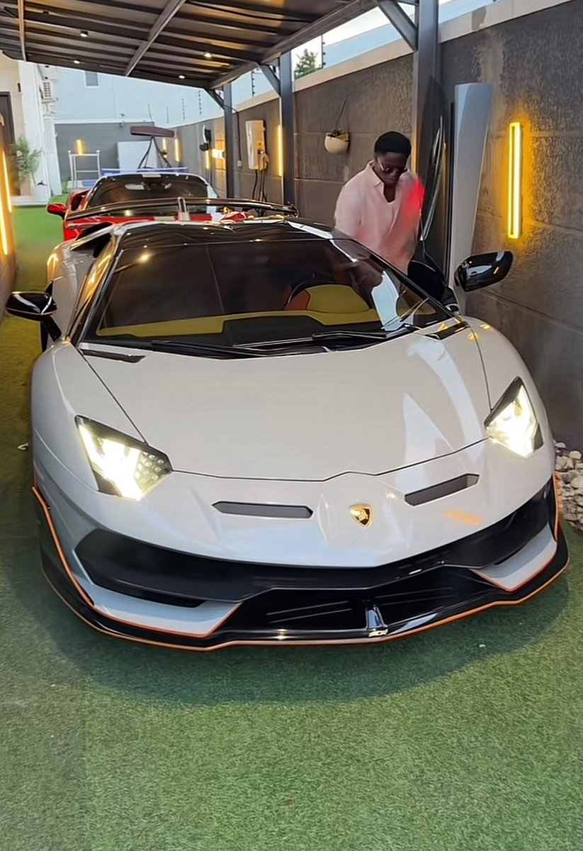 WestnotWest's tweet photo. Habby FX garage looks empty. Be like he sold many cars to afford this lamb SVJ 😭

He don sell CyberTruck, Cullinan and Urus. This lifestyle no easy sha 😂 https://t.co/0Z7124AEvY
