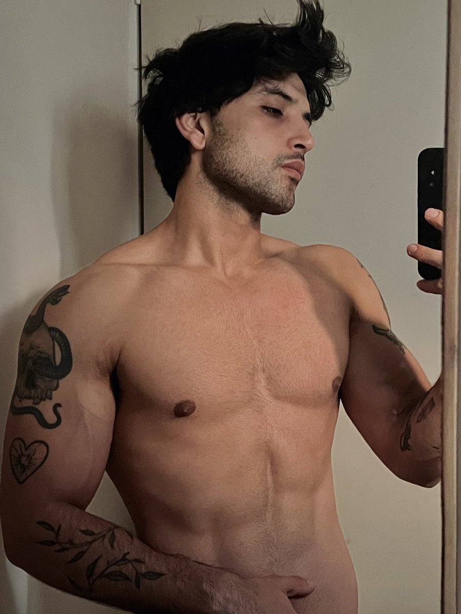 joelcamacho97's tweet photo. Jueves que se siente como lunes 😖🥲 https://t.co/JVE71z4aix