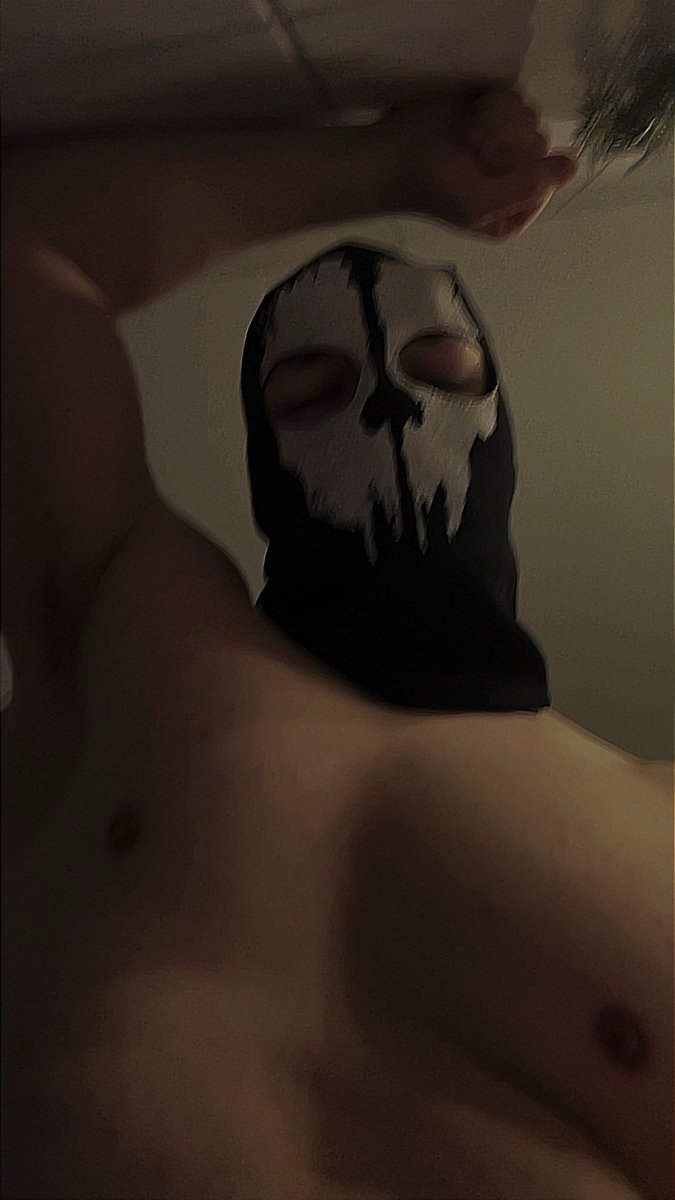 brightthelad's tweet photo. Who’s a good boy? 😈🔥 
#gay #mlm #mask #nsfw https://t.co/Nob59cfoMj