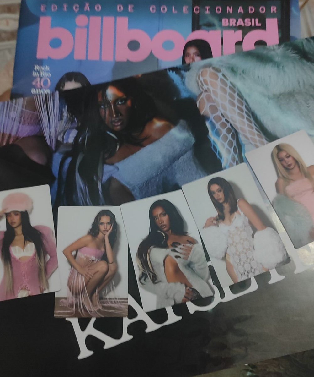 luthorkrypto's tweet photo. MINHA REVISTA DA BILLBOARD COM O KATSEYE CHEGOU MORRAM TDS https://t.co/DWNuTr5EaY