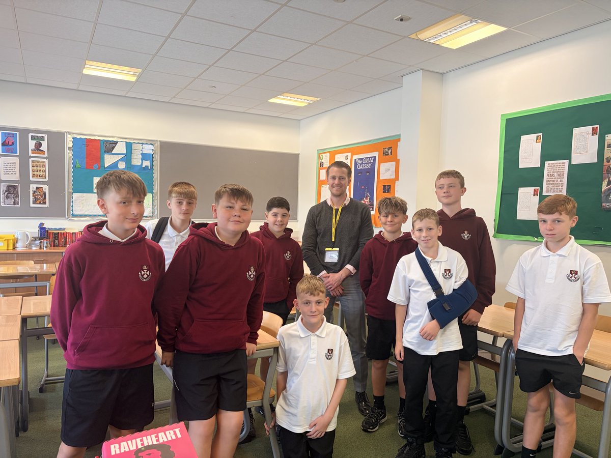 MissSherry14's tweet photo. Huge thanks to Jamie Swinney from @FalkirkFC for coming into @AlloaAcademy today to speak to some of our S2 School of Football boys in their Literacy class. The boys loved hearing him share his story and they asked some great questions. https://t.co/VAM7g0JYaW