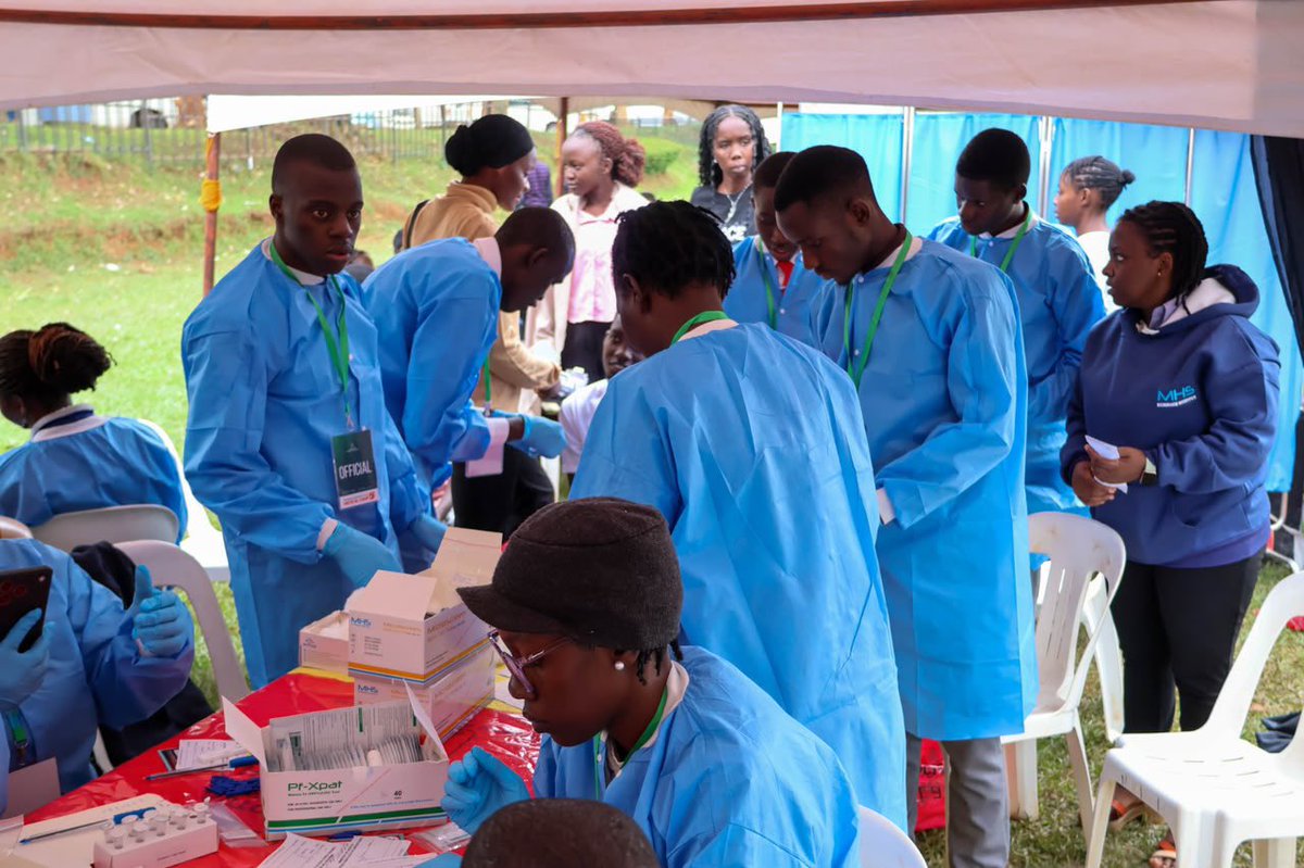 Microhaem's tweet photo. Don’t miss tomorrow 

The final day of the 92nd Makerere University Guild Medical Camp at Freedom Square! 🇺🇬

Visit the @Microhaem team for sickle cell awareness and screening using our locally manufactured MicroScreen Sickle Cell Rapid Test Kit.

Know your genotype. Take charge of your health. #QualitySavesLives