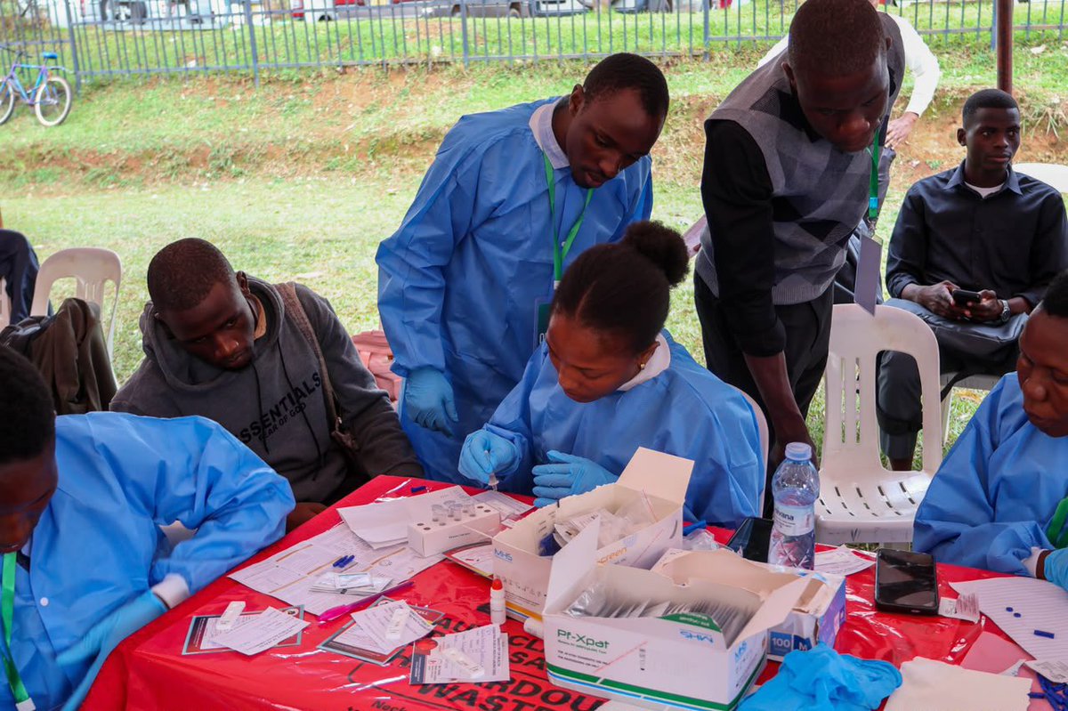Microhaem's tweet photo. Don’t miss tomorrow 

The final day of the 92nd Makerere University Guild Medical Camp at Freedom Square! 🇺🇬

Visit the @Microhaem team for sickle cell awareness and screening using our locally manufactured MicroScreen Sickle Cell Rapid Test Kit.

Know your genotype. Take charge of your health. #QualitySavesLives